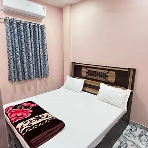 Guest house Shree Sharda Maa Paying, Varanasi